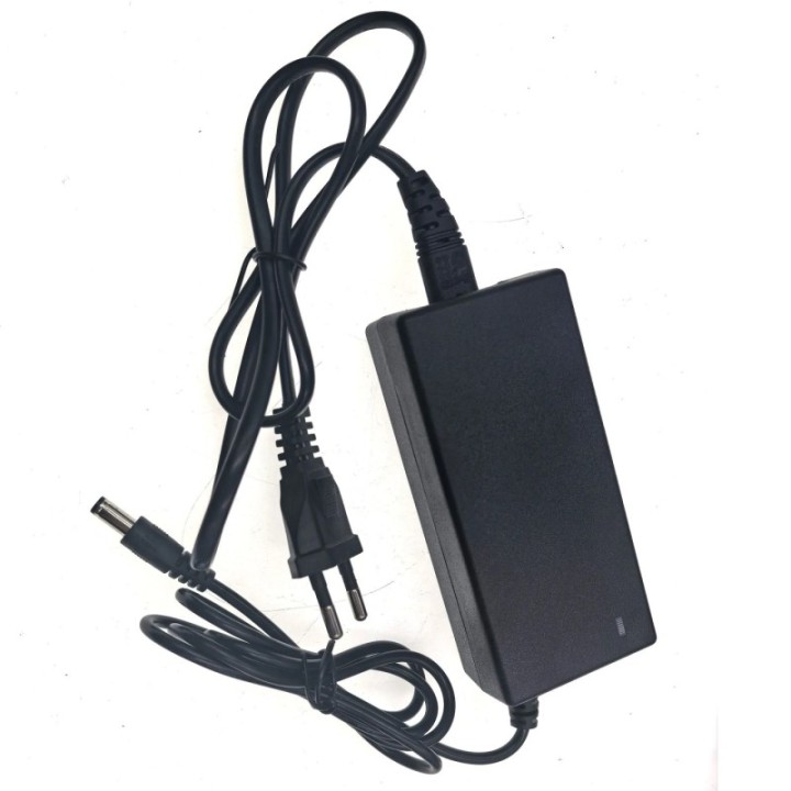 Cargador Li-Poly de iones de litio de 42V 36V 2A para batería serie 10 de 36V